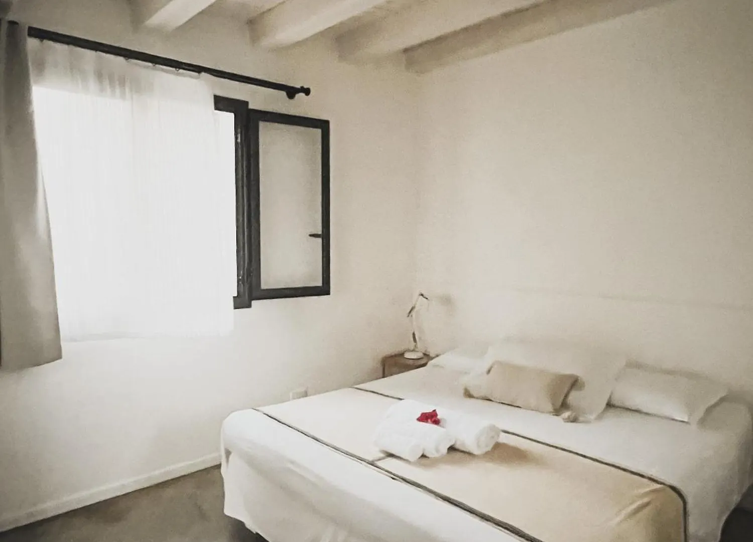 Mayana Sicily - The Suites Santa Maria del Focallo Affittacamere